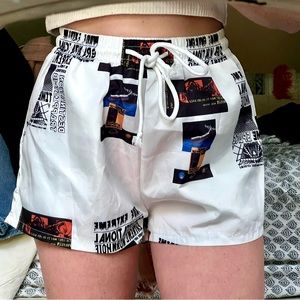 GRAPHIC SHORTS
